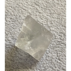 FLUORYT  KRYSZTAŁ SUROWY