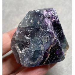 FLUORYT TĘCZOWY SUROWY