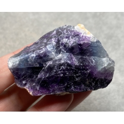 FLUORYT TĘCZOWY SUROWY