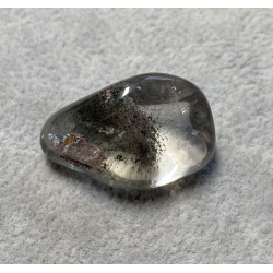 KWARC Z CHLORYTEM I INKLUZJAMI KWARC OGRODOWY